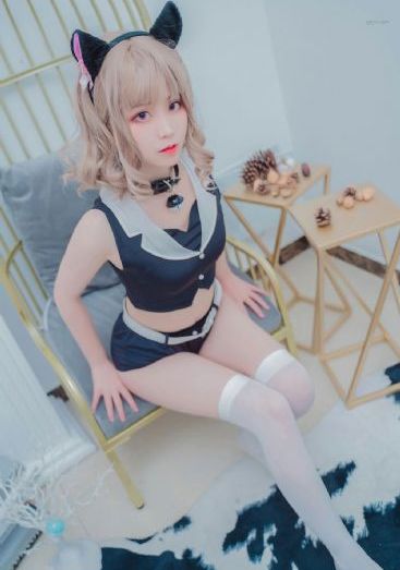 日日摸夜夜添狠狠添_BD英语免费全集观看