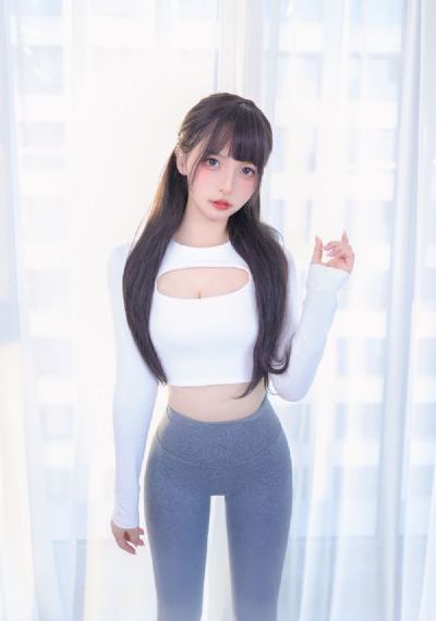 狠狠色狠狠色综合日日小蛇_1080P全集免费播放