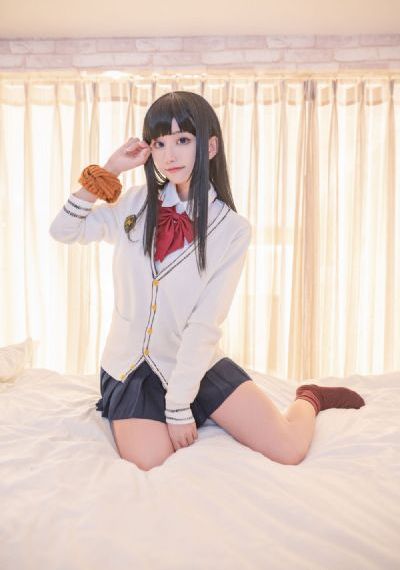 欧美黑白意境美女图_超清迅雷电影在线
